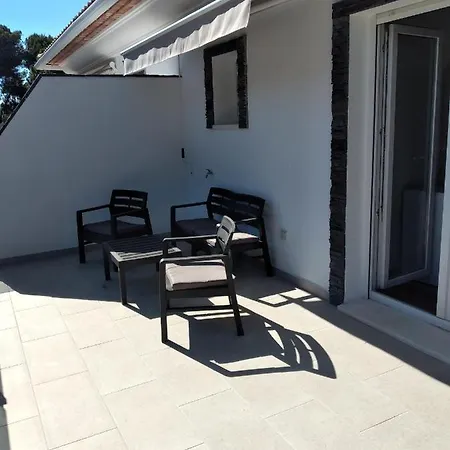 Boutique Los Pinos دينايا