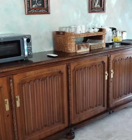 Guest house Boutique Los Pinos 3*